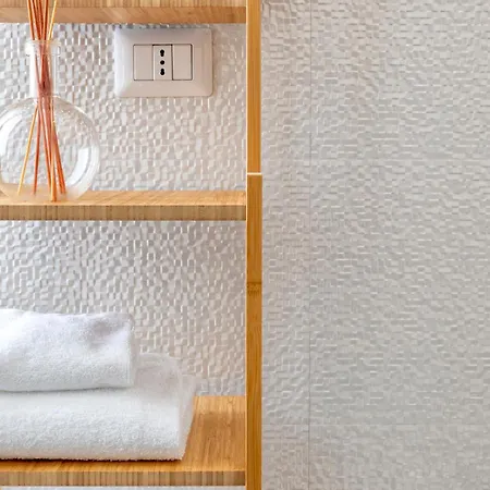 Centro - Hg Sixty-seven